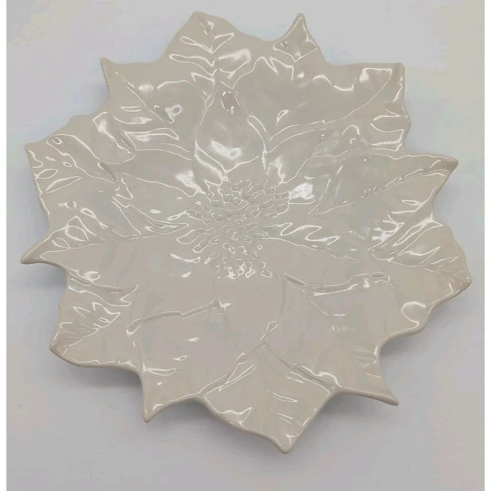 Andrea Sadek Poinsettia Plate 8.5